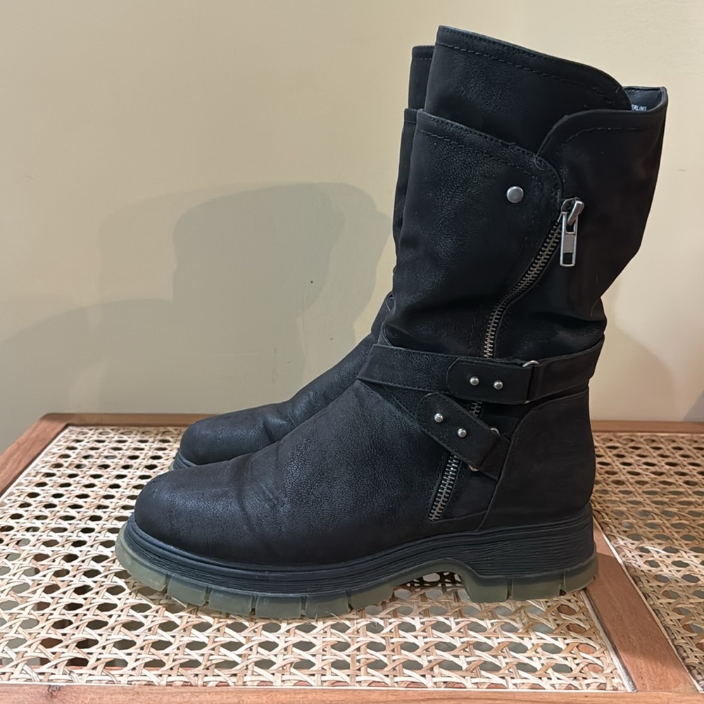Women’s black faux suede Moto style boots, so 7.5.